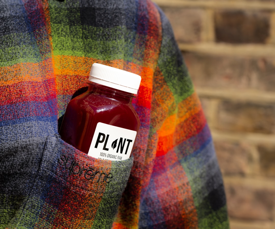 photo 1652454341149 f30636e236ffcropentropycstinysrgbfitmaxfmjpgixidM3wxNDA1NTd8MHwxfHNlYXJjaHwxNXx8anVpY2VzJTIwaG9uZXl8ZW58MXwwfHx8MTc0Njc5MTAwOHwwixlibrb 4.1.0q80w1080