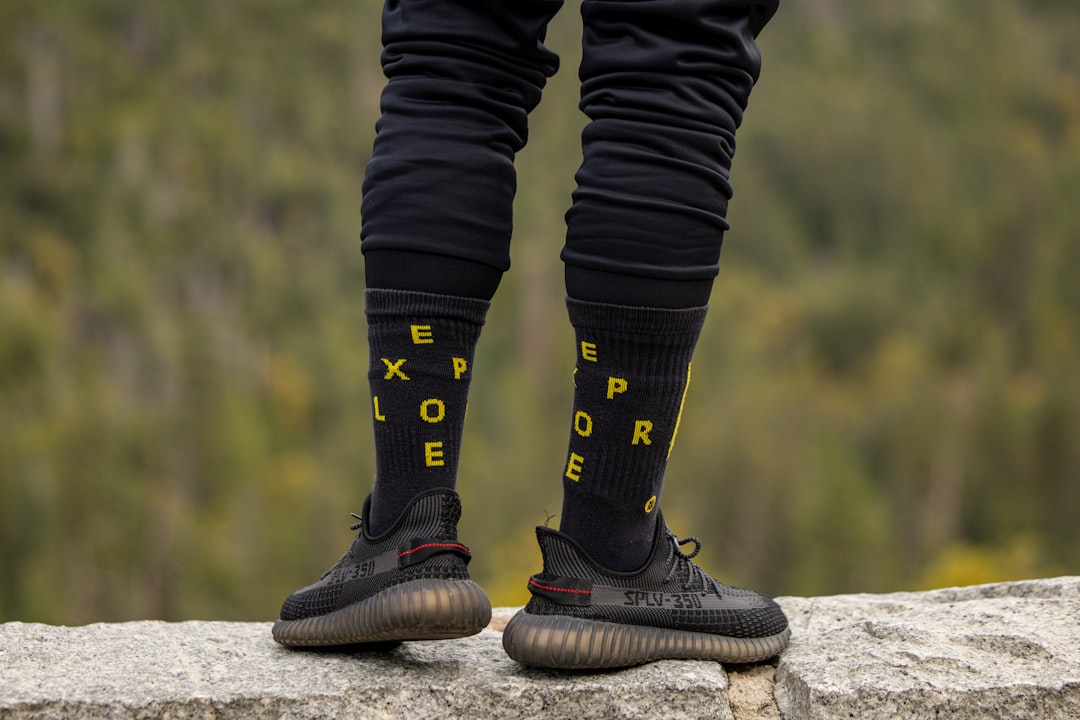 photo 1736310567446 233373d5017acropentropycstinysrgbfitmaxfmjpgixidM3wxNDA1NTd8MHwxfHNlYXJjaHwxNHx8dHJla2tpbmclMjBhZGlkYXMlMjBjb21iYXQlMjBib290c3xlbnwxfDB8fHwxNzU2NTY1Njg1fDAixlibrb 4.1.0q80w1080